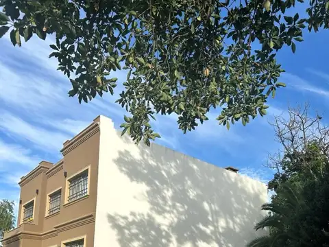 LOTES EN VENTA EN BARRIO CON PORTON, LA BETINA, BELLA VISTA