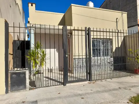VENTA DE CASA EN BOULOGNE RECICLADA A NUEVO