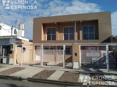 PH en venta de tres ambientes en venta, Ituzaingo. Excelente oportunidad de inversión.