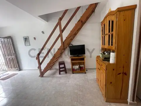 Casa 3 ambientes con 2 baños