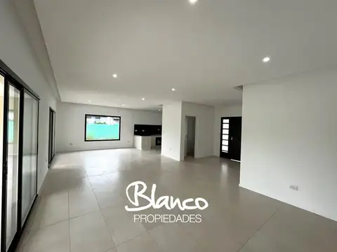 Casa en Venta en Sausalito, USD 230.000