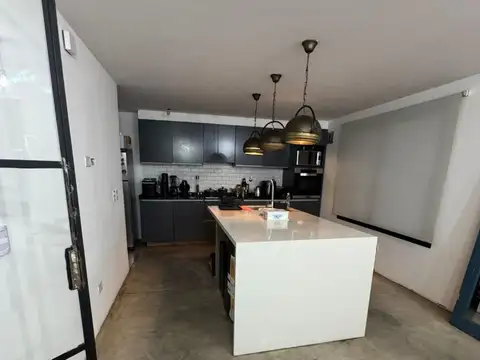 Casa 4 ambientes con 4 baños