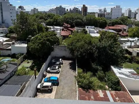 40 entre 17 y 18 , Piso 0