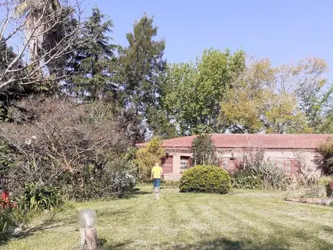 Casa 7 ambientes con 4 baños