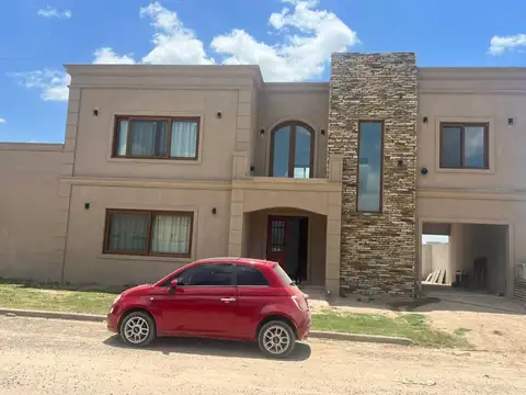 Casa en Venta en San Antonio de Areco, USD 350.000