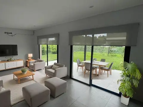 ALQUILER | Duplex 5 ambientes con jardín, galeria y parrilla | El Aljibe Pilar