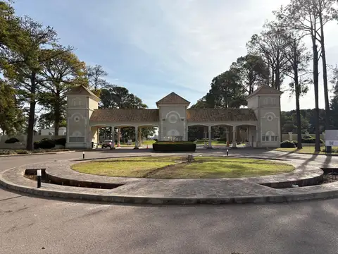 Lote En Venta En Barrio Privado Pinares, Capilla Del Señor