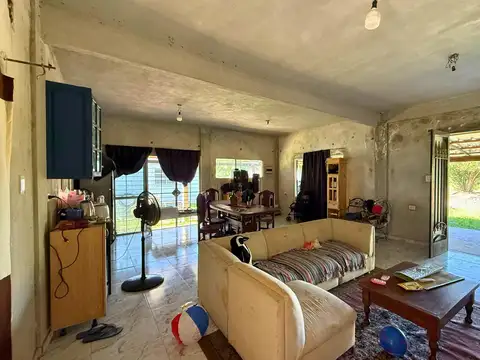 Casa 3 ambientes con 1 baño