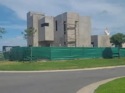 Puertos del Lago, Barrio Riveras 100