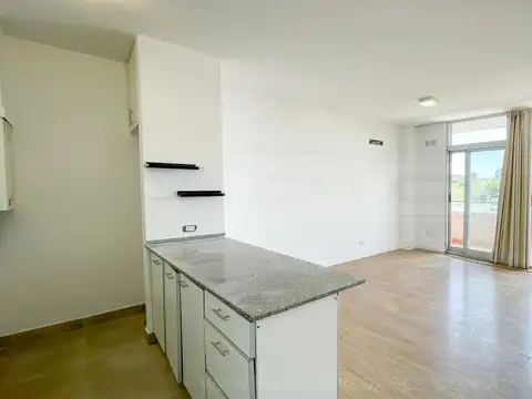 Hipolito Yrigoyen  al 1900, entre Virrey Liniers y Chacabuco