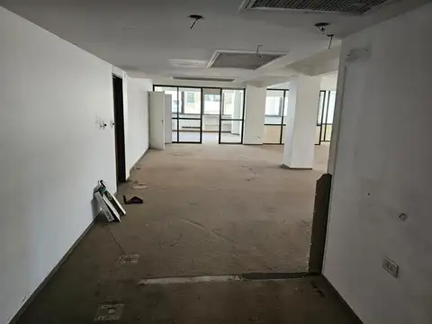 Oficina en Alquiler al Norte