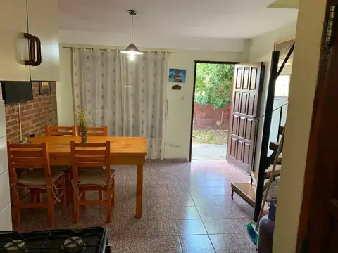 Duplex en venta - 2 dormitorios 1 baño - patio garage - 110mts2  - Santa Teresita