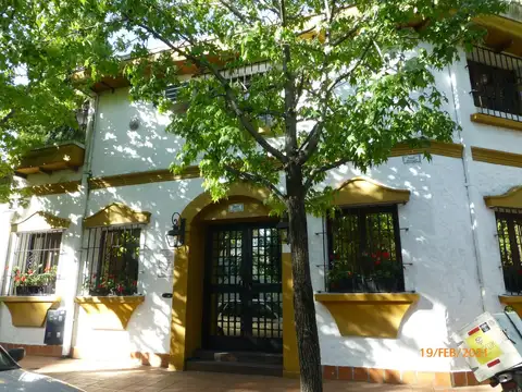 Excelente Institución VARIOS DESTINOS