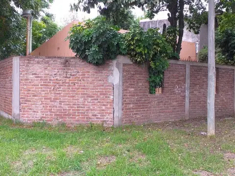 Casa en Venta en Burzaco, USD 130.000