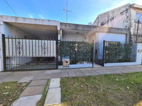 Casa 5 ambientes Ituzaingó Norte venta