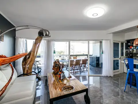 Departamento en Alquiler con 1 cocheras