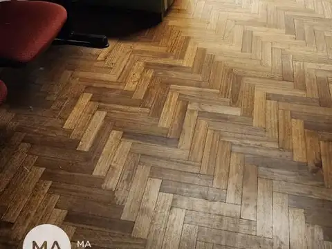 Oficina en Alquiler 40 años