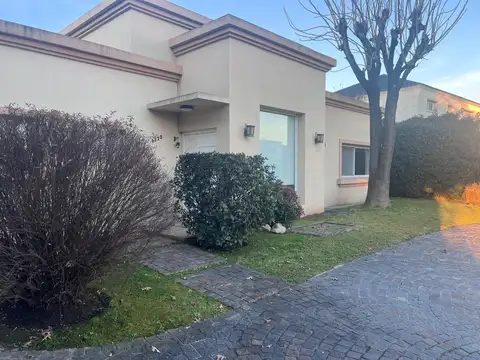 Casa en Venta al Noroeste