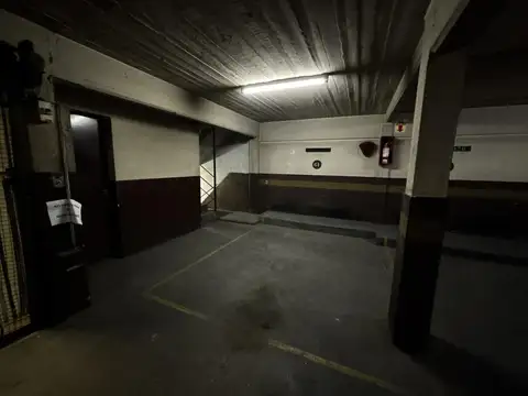 Cochera fija cubierta en microcentro OPORTUNIDAD