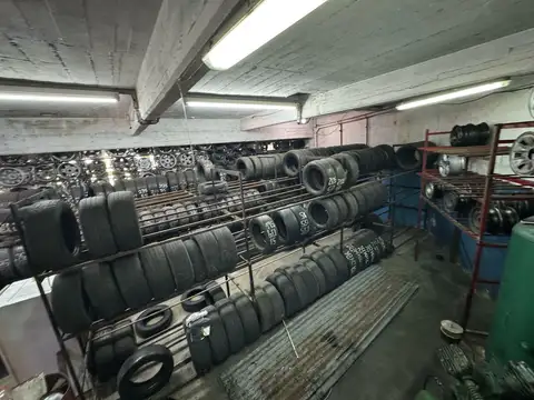 Local en Venta en Haedo, USD 950.000