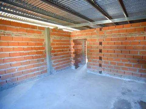 Casa 3 ambientes con 1 baño