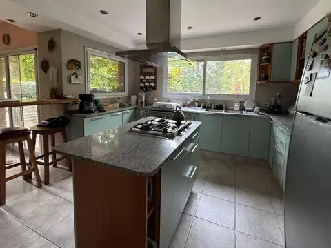 Venta excelente casa en San Miguel