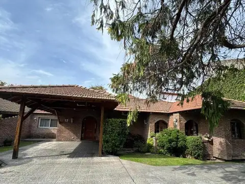 Venta excelente casa en San Miguel