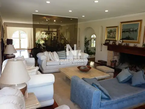 Vende casa en Lugano, Punta del Este de 4 dormitorios