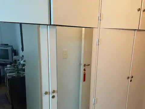 Sempiso de 2 amb en excelente zona. Cocina independiente con lavadero.