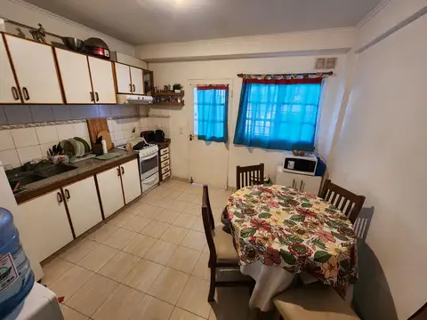 Depto Tipo Casa en Venta con 1 cocheras