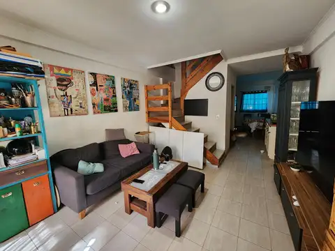 Depto Tipo Casa en Venta de 4 ambientes