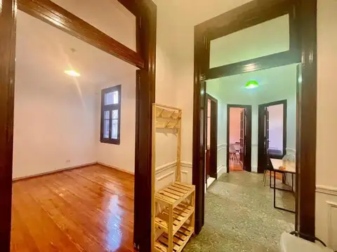 Destacada Propiedad PH de Estilo, Reciclado a Nuevo!