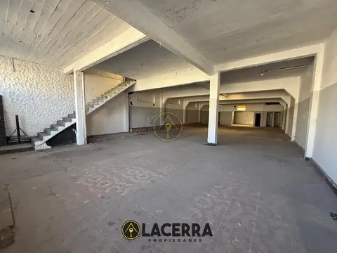 Galpon en Venta 10  mts Frente