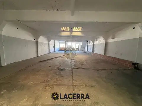 Galpon en Venta 27  mts Fondo