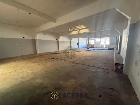 Av. Brig. General . Juan Manuel de Rosas al 1500