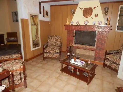 Casa en Venta con 1 cochera