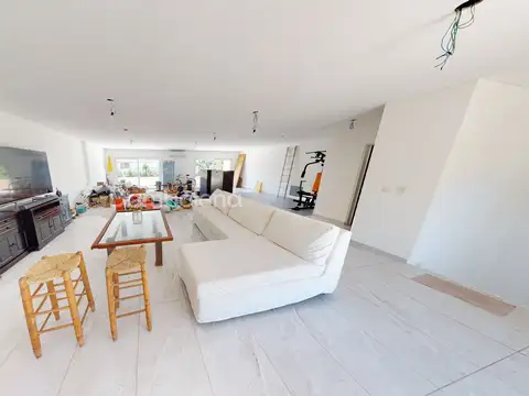 Casa 5 ambientes con 5 baños