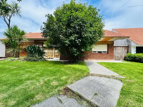 Casa en Diagonal Hudson 4400 de cuatro ambientes con dependencia