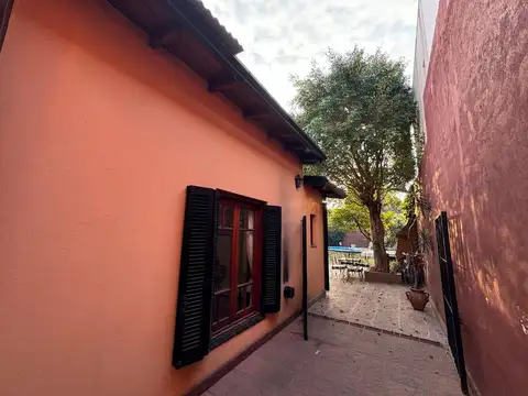 Casa en Venta en Temperley, USD 240.000