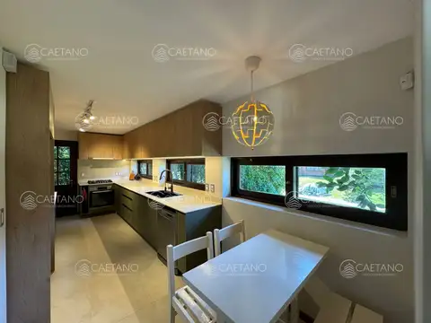Casa en Venta en Lugano, USD 650.000