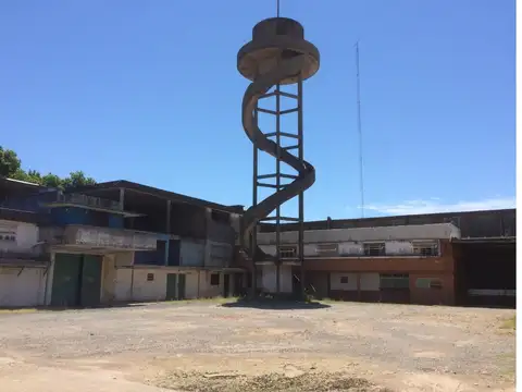 IMPRESIONANTE GALPÓN EN VENTA