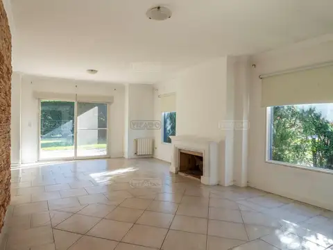 Casa en Venta en Pilar del Este - Los Jazmines, USD 310.000