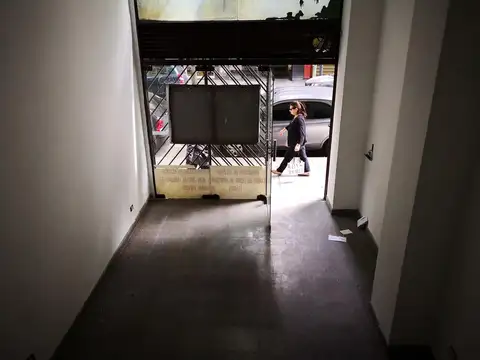 Local en Venta en Nuñez, USD 100.000