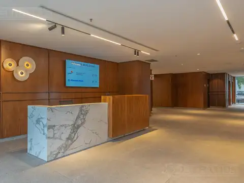 Oficina en Alquiler con 19 cocheras