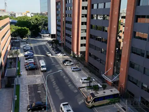 Oficina en Alquiler en Olivos, USD 18.942