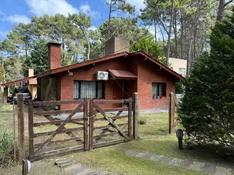 Casa venta Mar de las Pampas excelente zona