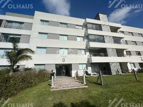 Lagoon Pilar Caamaño .