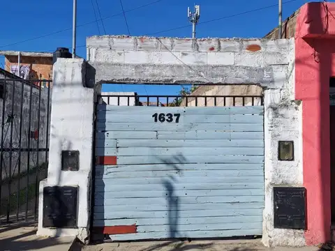 Casa 6 ambientes con 1 baño