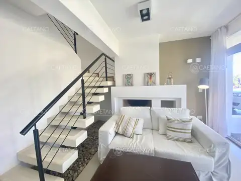 Casa en Alquiler Temporal en Manantiales, USD 18.000