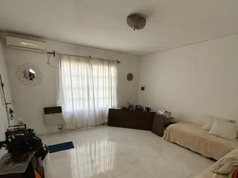 Excelente Ph 4 ambientes en venta en Florida